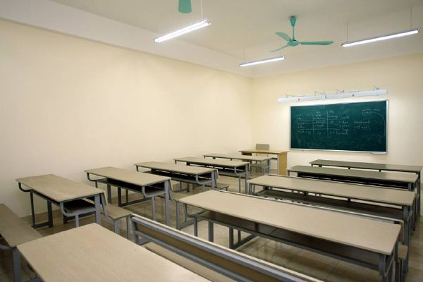 Xuân Hòa cung cấp nội thất cho Trường Đại học Kinh doanh và Công nghệ Hà Nội (HUBT).