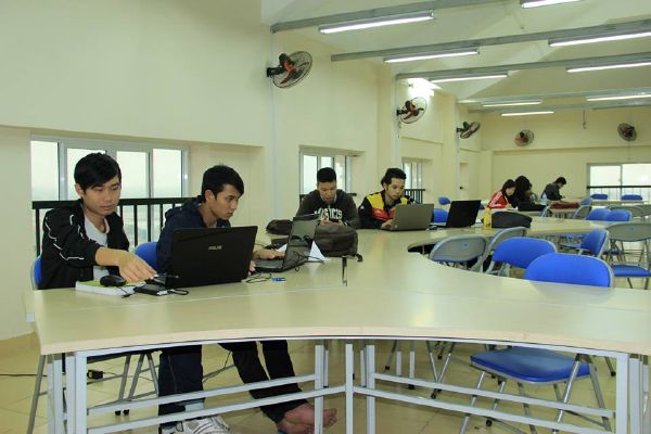Xuân Hòa cung cấp nội thất cho Trường Đại học Kinh doanh và Công nghệ Hà Nội (HUBT).